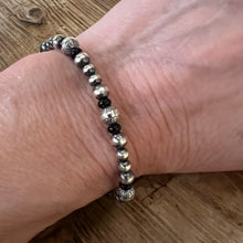 Navajo Pearl Black Onyx Stamped Bead Bracelet