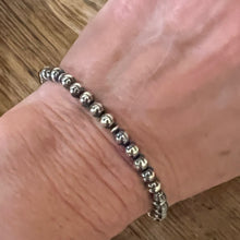 Navajo Pearl Horse Shoe Charm Bracelet