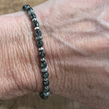 Hematite Navajo Pearl Bracelet