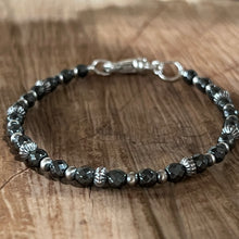 Hematite Navajo Pearl Bracelet