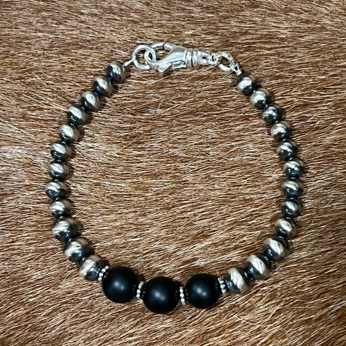Navajo Pearl Black Onyx Bracelet