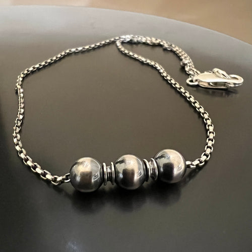 Floating Navajo Pearl Necklace