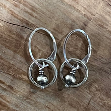 Navajo Pearl Hammered Circle Convertible Earrings
