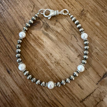 Navajo Pearl Freshwater Pearl Bracelet