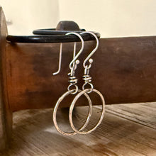 Hammered Sterling Dangle Hopp Earrings