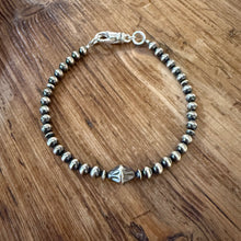 Sterling Navajo Pearl Bracelet