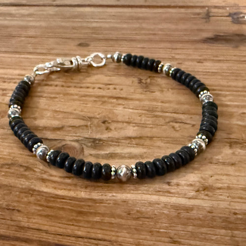 Black Onyx and Navajo Pearl bracelet