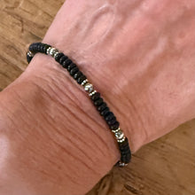Black Onyx and Navajo Pearl bracelet