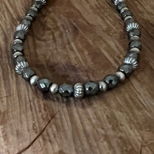 Hematite Navajo Pearl Bracelet